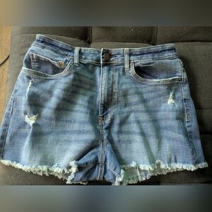 American Rag OFF THE RACK Lightly Distressed Denim Shorts Like New Size 29/11